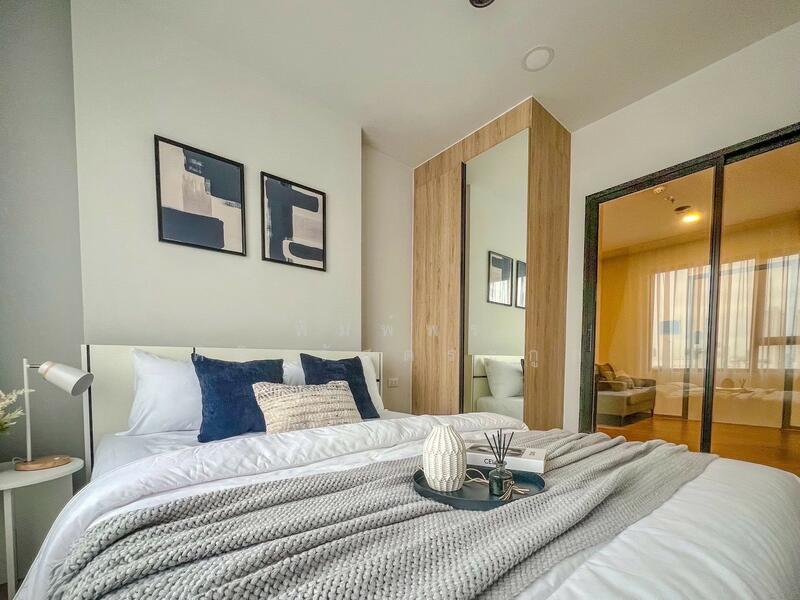 Chewathai Pinklao, Bangkok