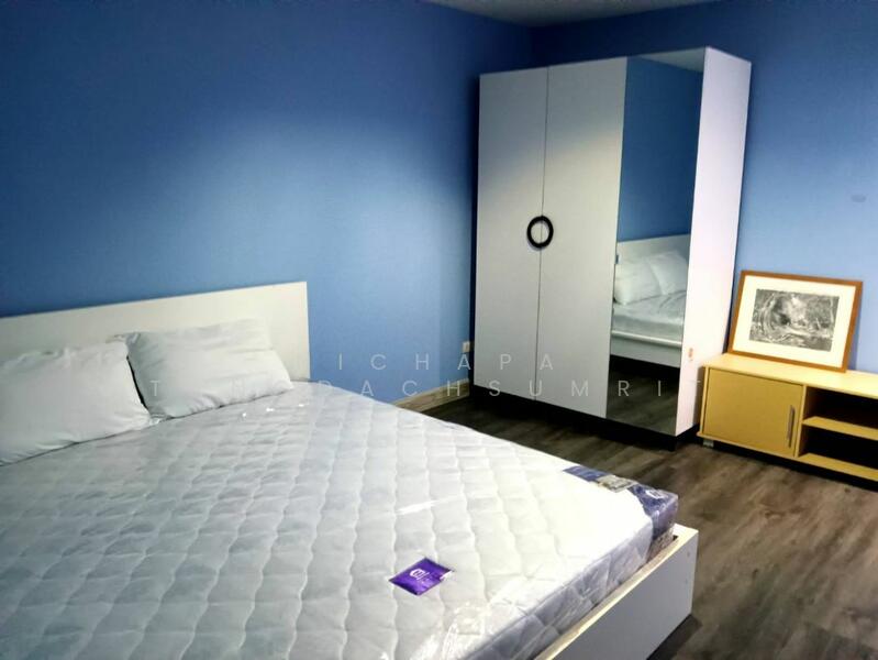 J.W. Boulevard Srivara, Bangkok