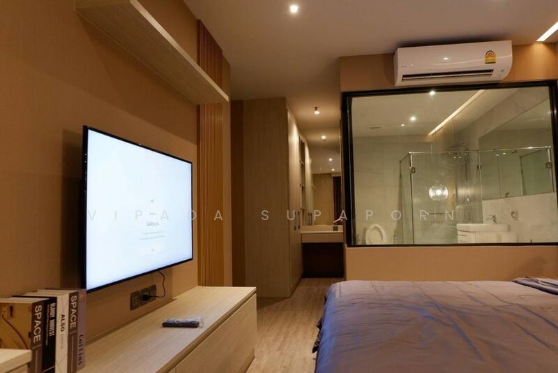 Rhythm Ekkamai, Bangkok