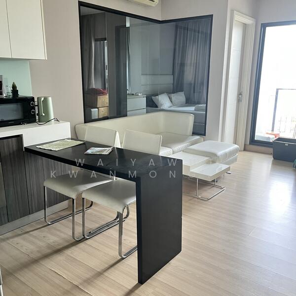 Urbano Absolute Sathon-Taksin, Bangkok