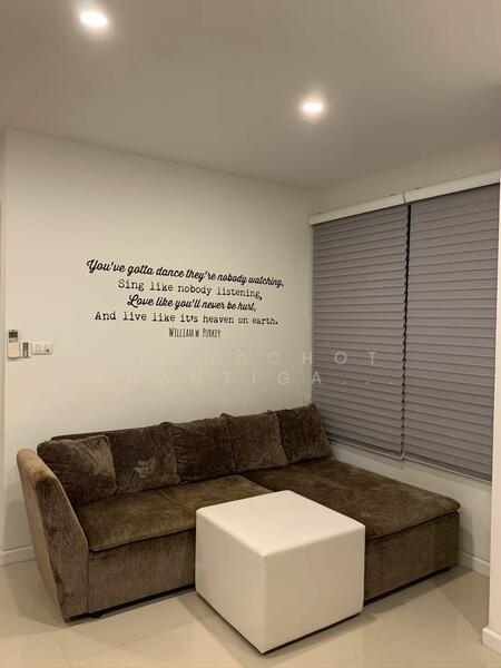 dBURA Pran Nok, Bangkok