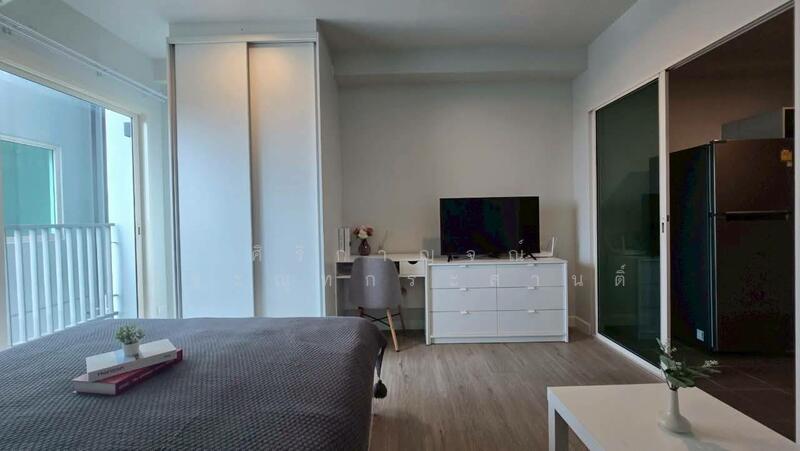 Metro Sky Wutthakat, Bangkok