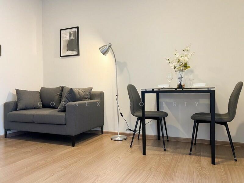 Chewathai Pinklao, Bangkok