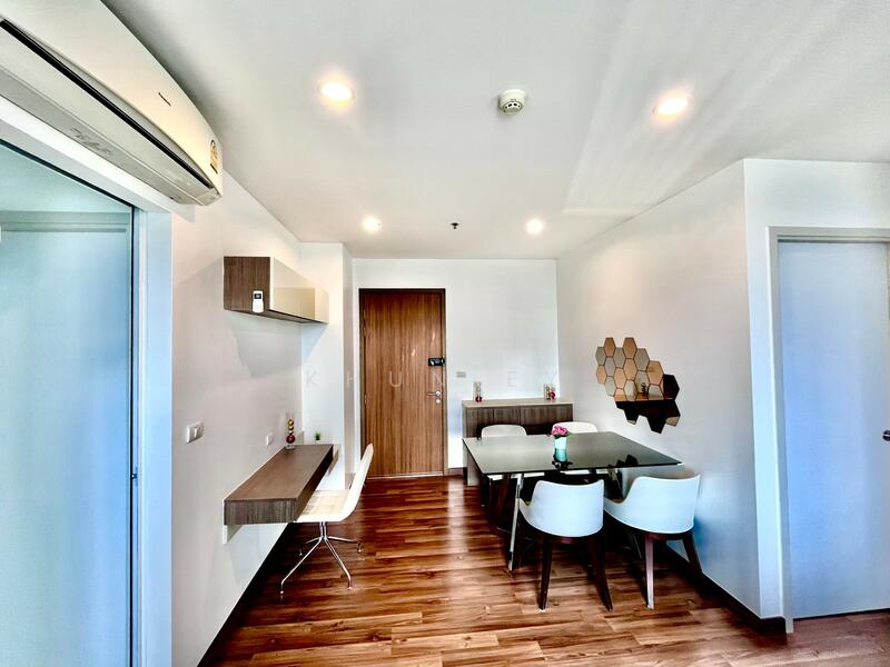 Chewathai interchange - Photo 4