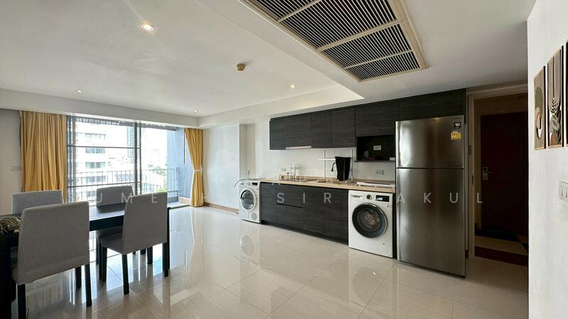 Downtown Forty Nine - Photo 2