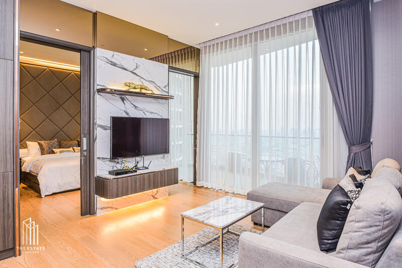 Magnolias Waterfront Residences, Bangkok